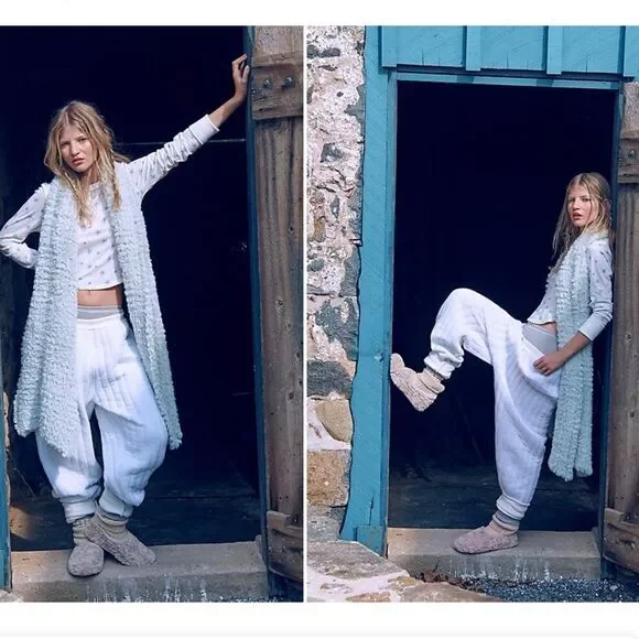 NWOT Free People Quilted Love Long Sleeves Snowflakes Ivory Top Crew Relaxed M - Picture 4 of 15